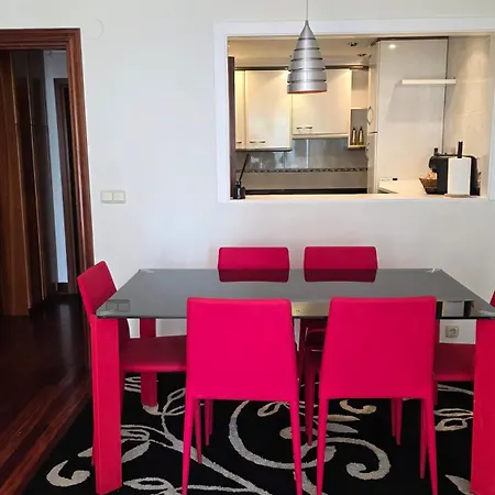 Big With 3 Parking Included Apartman