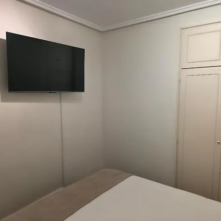 Big With 3 Parking Included *